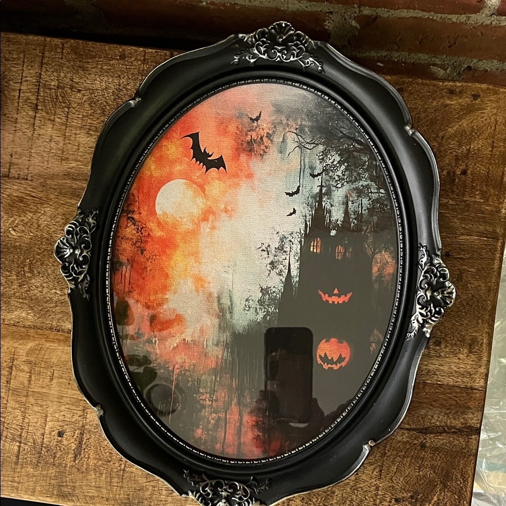 Halloween Themed Oval Wall Art - Picture 2 of 7